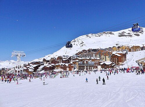 Pistes de ski enneigées à Val Thorens, en Savoie
